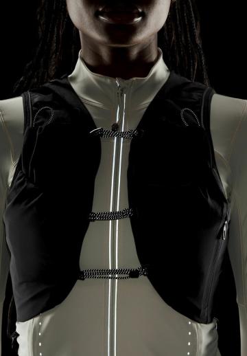 Спортивный жилет