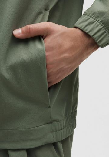 Спортивная куртка