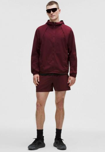 Спортивная куртка