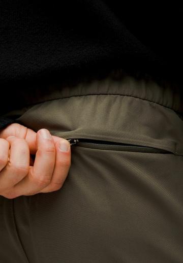 Спортивные штаны