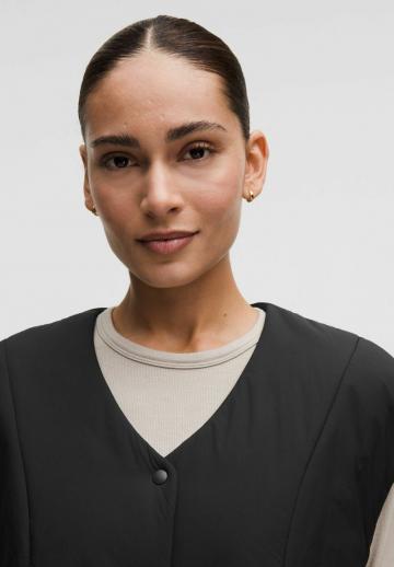 Спортивный жилет