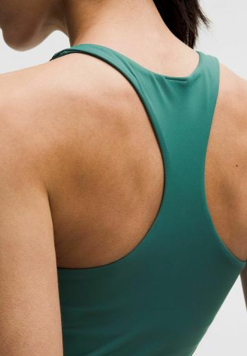 Спортивный топ