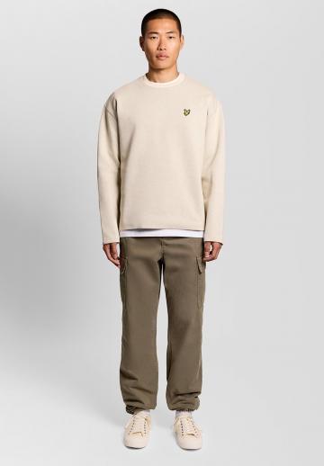 Брюки с накладными карманами