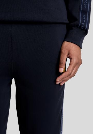 Спортивные штаны