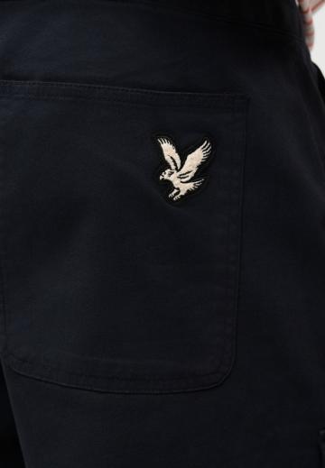 Брюки с накладными карманами