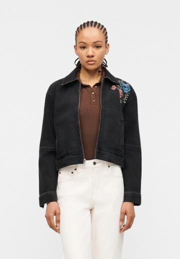 Джинсовая куртка