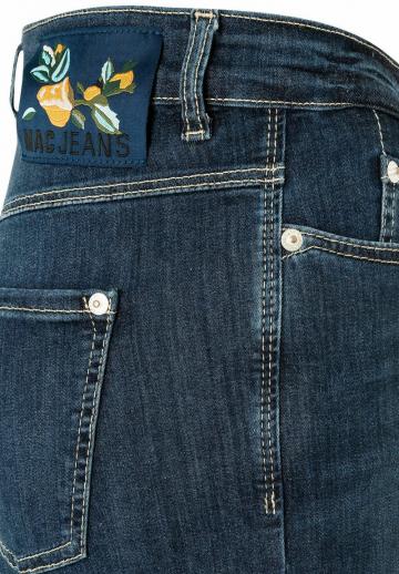 Короткие джинсы