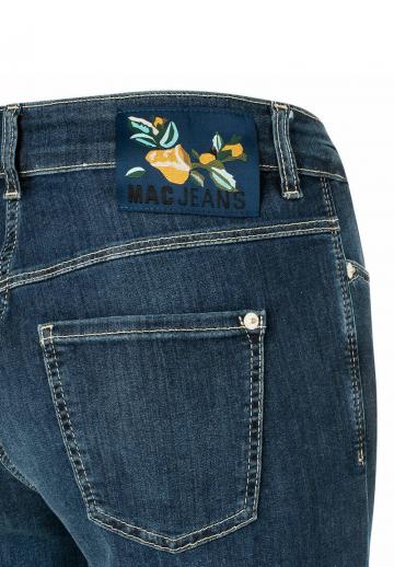 Короткие джинсы