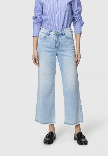 Свободные джинсы