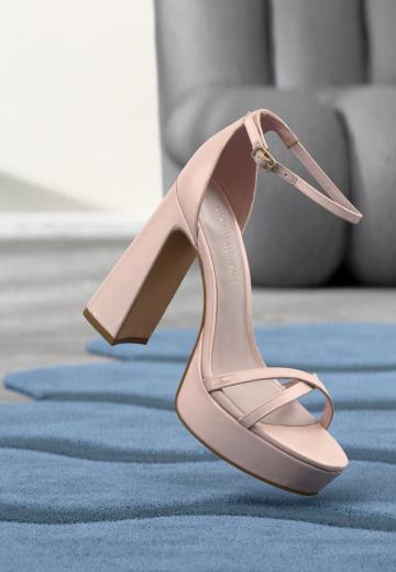 Босоножки на платформе