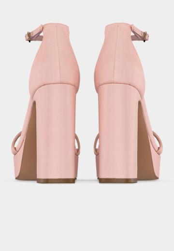 Босоножки на платформе