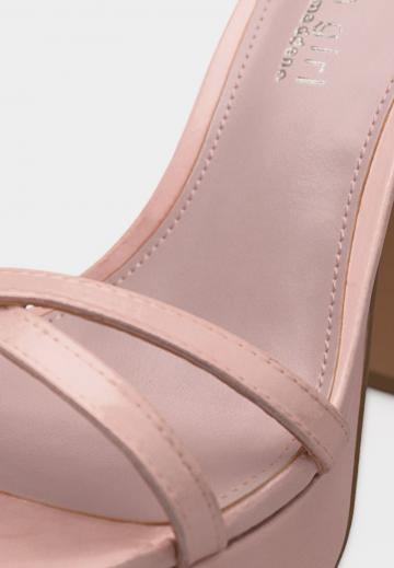 Босоножки на платформе