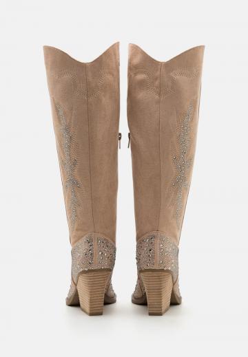 Ковбойские сапоги