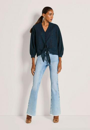 Кружевная блузка