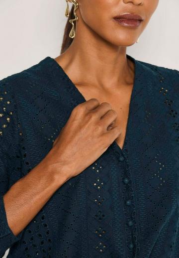 Кружевная блузка