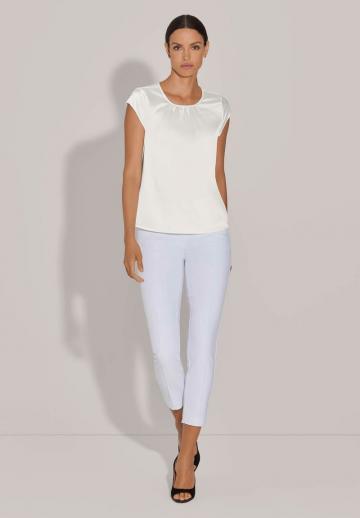 Атласная блузка