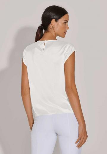 Атласная блузка