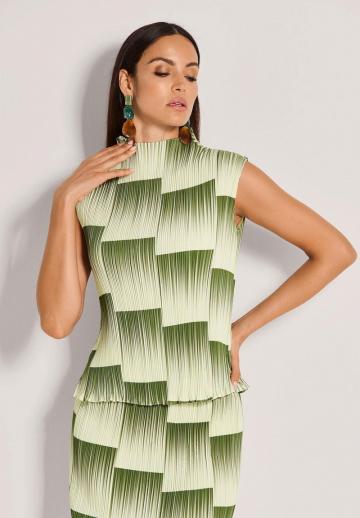 Блузка без рукавов