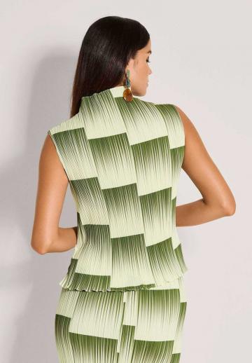 Блузка без рукавов