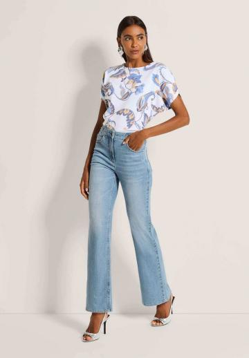 Клешеные джинсы