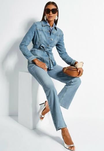 Клешеные джинсы