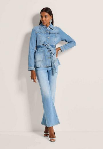 Джинсовая куртка