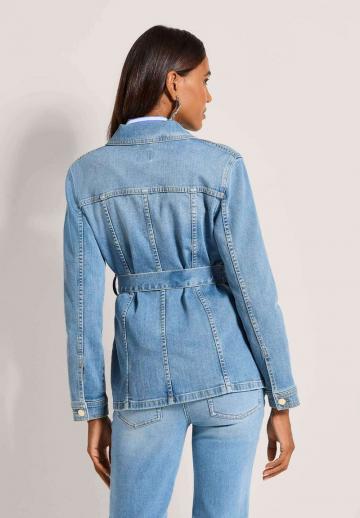 Джинсовая куртка