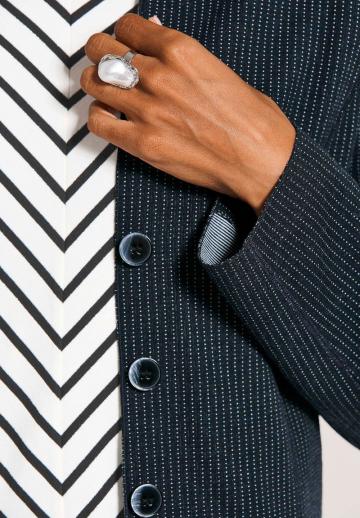 Короткое пальто