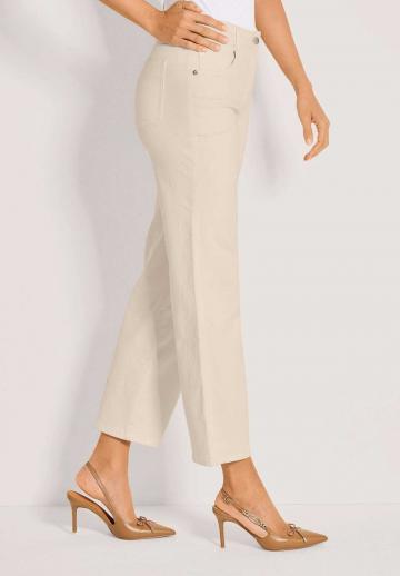 Короткие джинсы