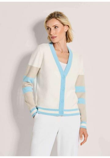 Вязаная кофта