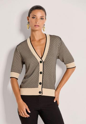 Вязаная кофта