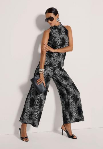 Блузка без рукавов