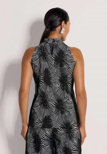 Блузка без рукавов