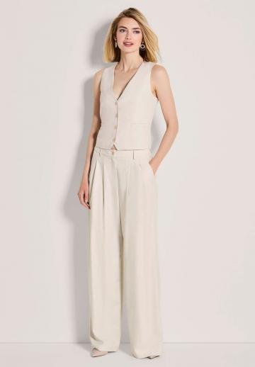 Джинсовая жилетка