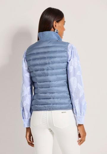 Пуховой жилет