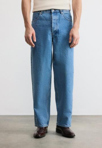 Прямые джинсы