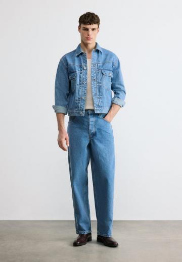 Прямые джинсы