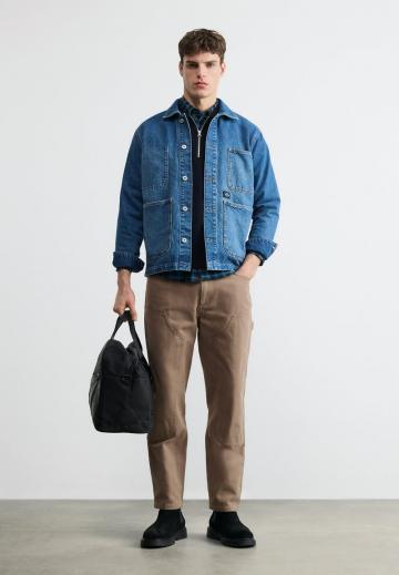 Джинсовая куртка