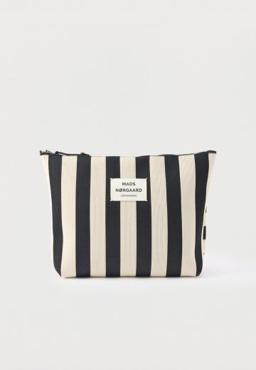 Косметичка