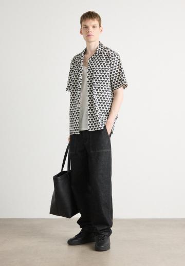 Рубашка с коротким рукавом