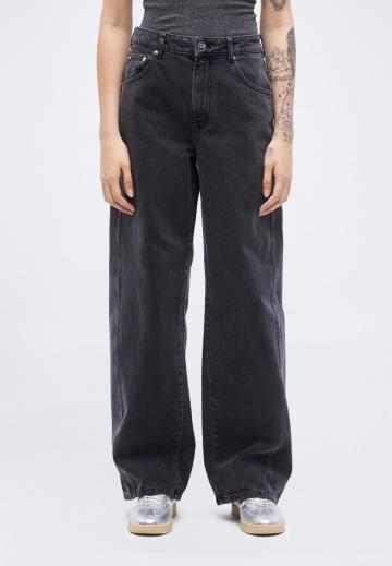 Свободные джинсы