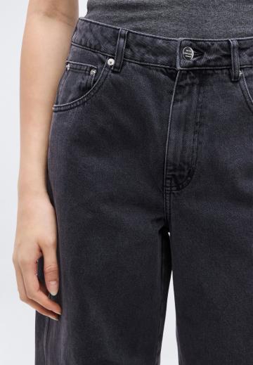 Свободные джинсы