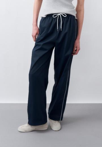 Спортивные штаны