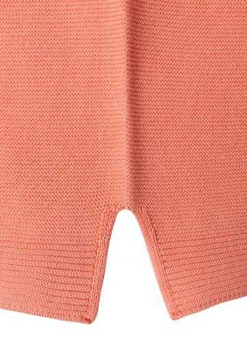 Пуловер с вырезом V