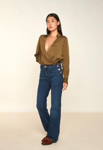 Клешеные брюки