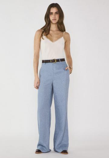 Топ на бретельках