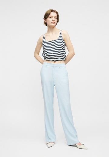 Блузка без рукавов