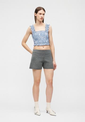 Блузка без рукавов