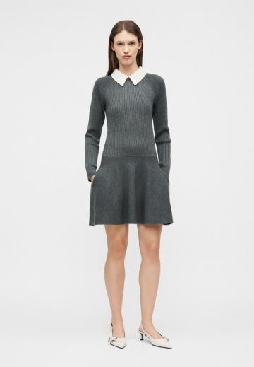 Вязаное платье
