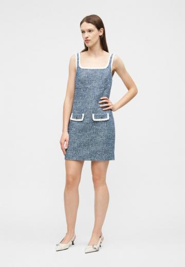 Короткое платье